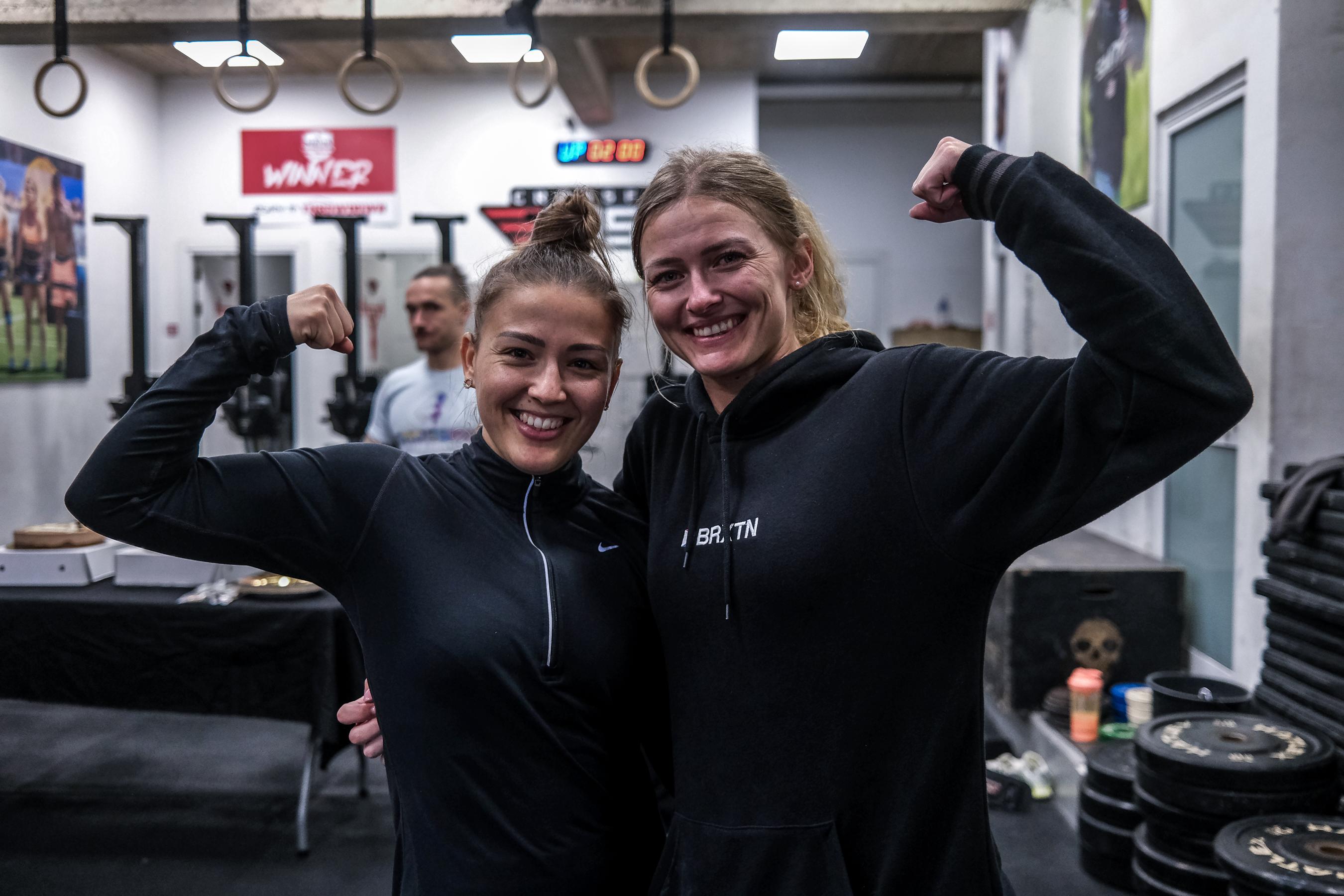 F15 HYROX athletes celebrating